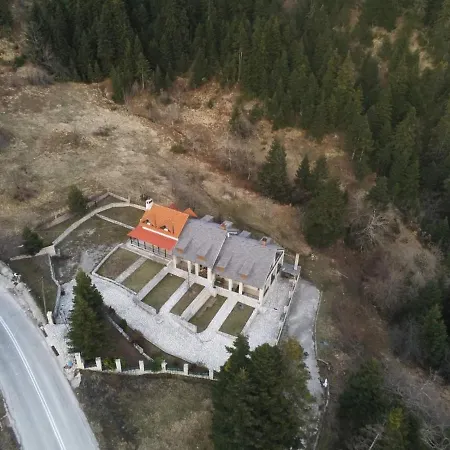 Villa η βίλα στην ελάτη Trikala (Thessaly)